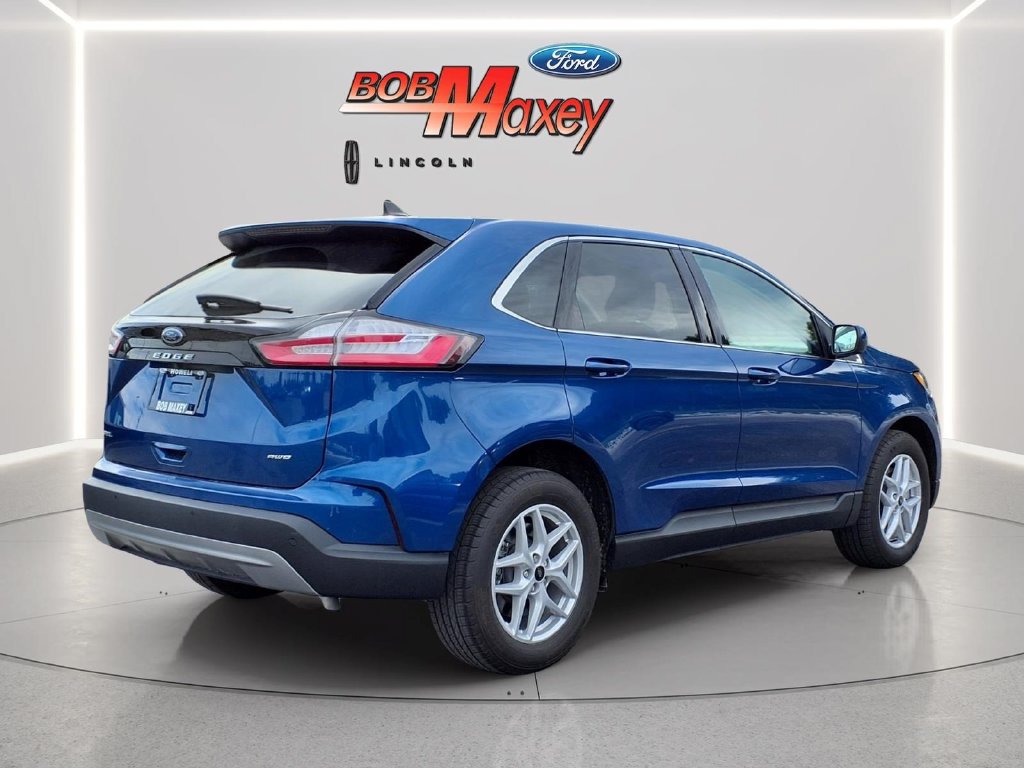 Used 2024 Ford Edge SEL w/ Convenience Package AWD/4WD image 4