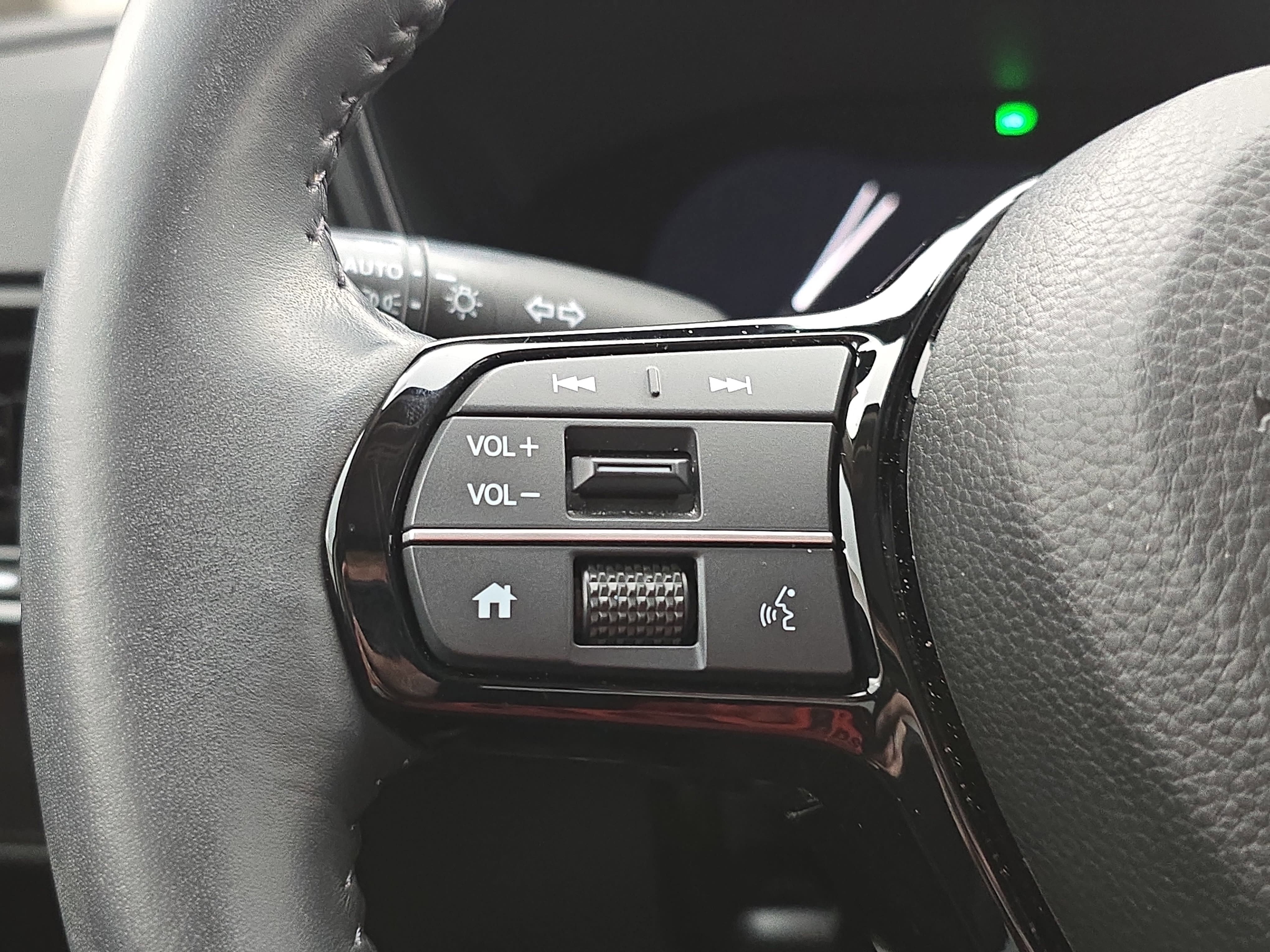 Certified 2024 Honda CR-V EX-L image 17