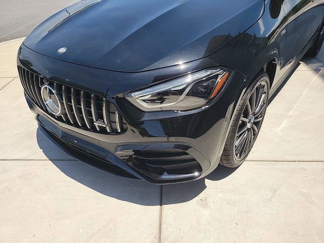 New 2025 Mercedes-Benz GLA 35 AMG 4MATIC image 11