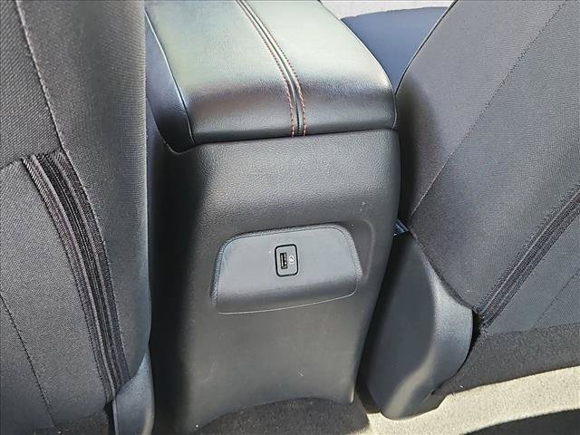 Used 2025 Nissan Sentra SR FWD image 16