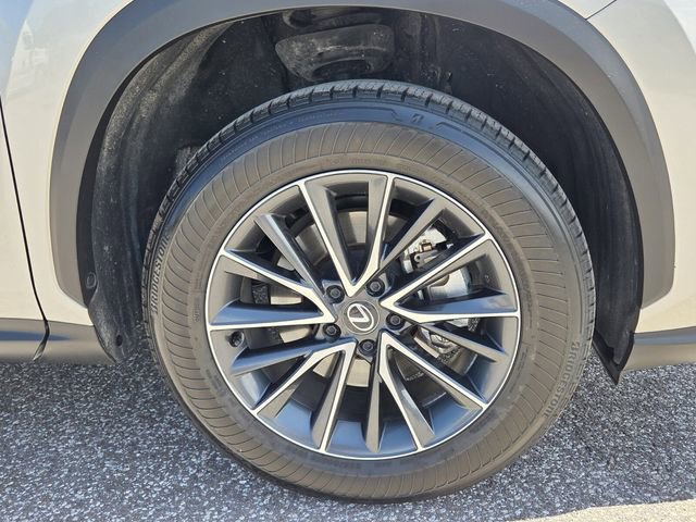 Used 2025 Lexus NX 250 FWD w/ Accessory Package (2T) image 11