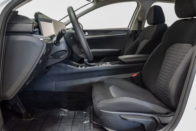 Used 2025 Kia K5 LXS image 11