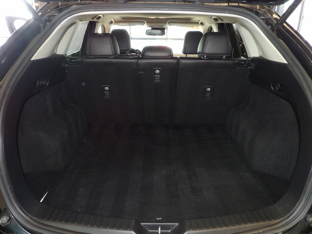 Used 2019 MAZDA CX-5 Touring image 19