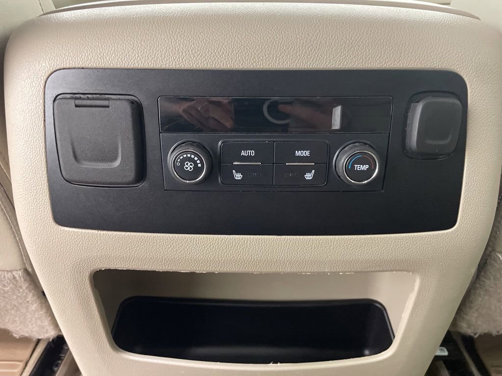 Used 2019 GMC Yukon XL Denali image 26