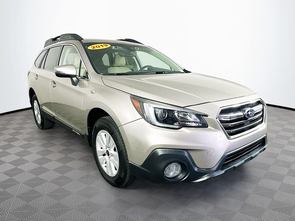 Used 2019 Subaru Outback 2.5i Premium AWD/4WD image 3