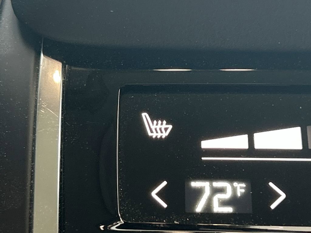 Used 2023 Volvo XC90 B6 Ultimate w/ Protection Package Premier image 42