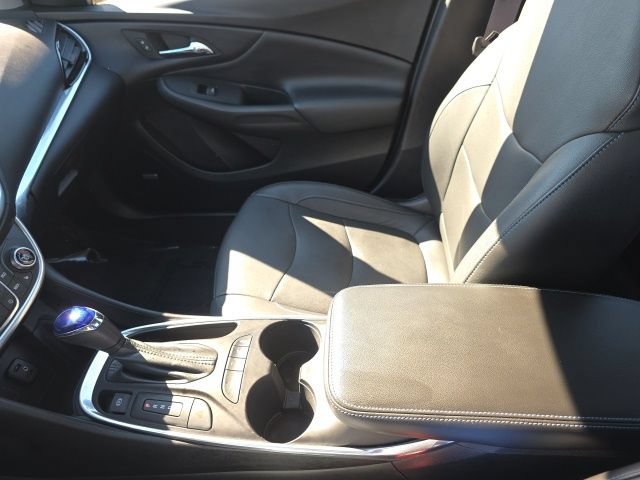 Used 2017 Chevrolet Volt Premier w/ Driver Confidence II Package FWD image 26