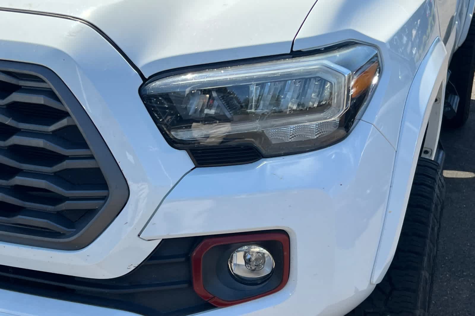 Used 2021 Toyota Tacoma TRD Sport w/ Technology Package AWD/4WD image 11