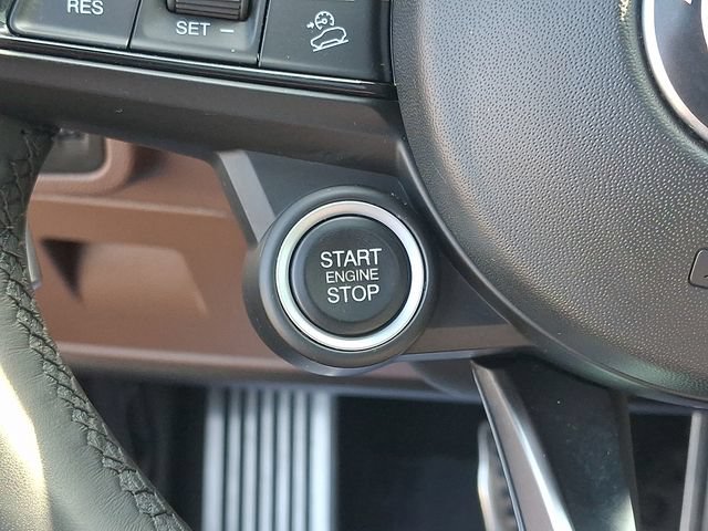 Used 2020 Alfa Romeo Stelvio Ti Sport w/ Quick Order Package 22S Sport AWD/4WD image 23