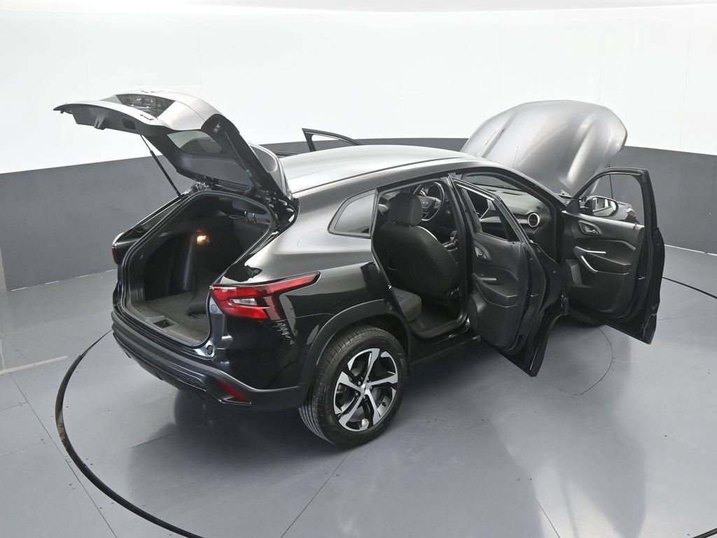 Used 2025 Chevrolet Trax RS w/ Driver Confidence Package FWD image 63