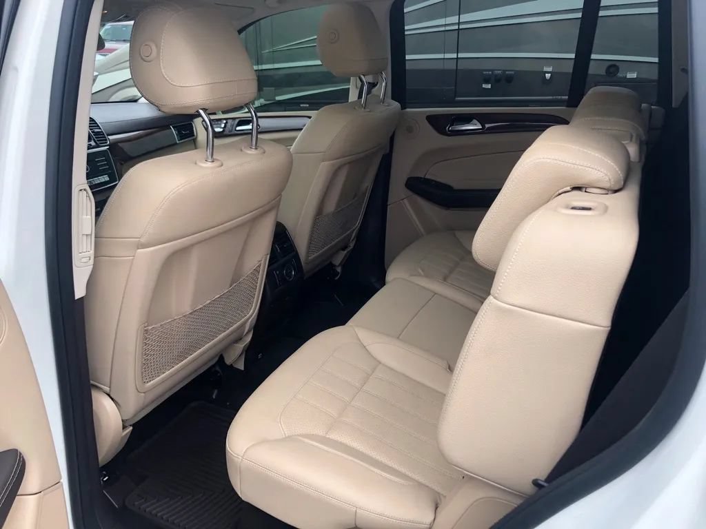 Used 2018 Mercedes-Benz GLS 450 4MATIC image 30