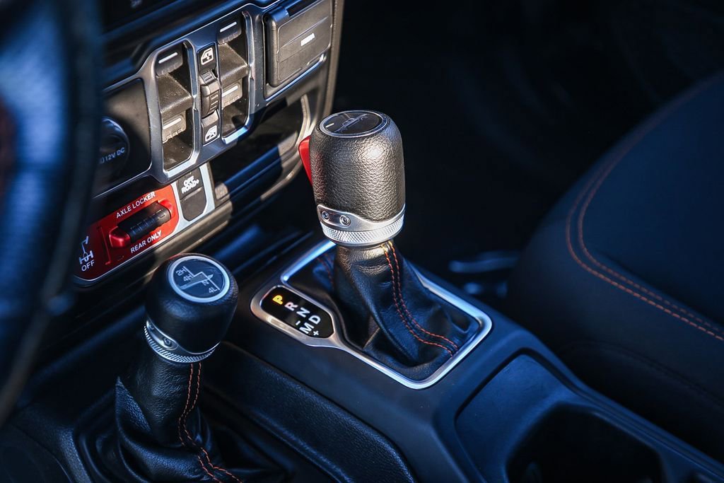 Certified 2022 Jeep Gladiator Mojave w/ Cold Weather Group image 21