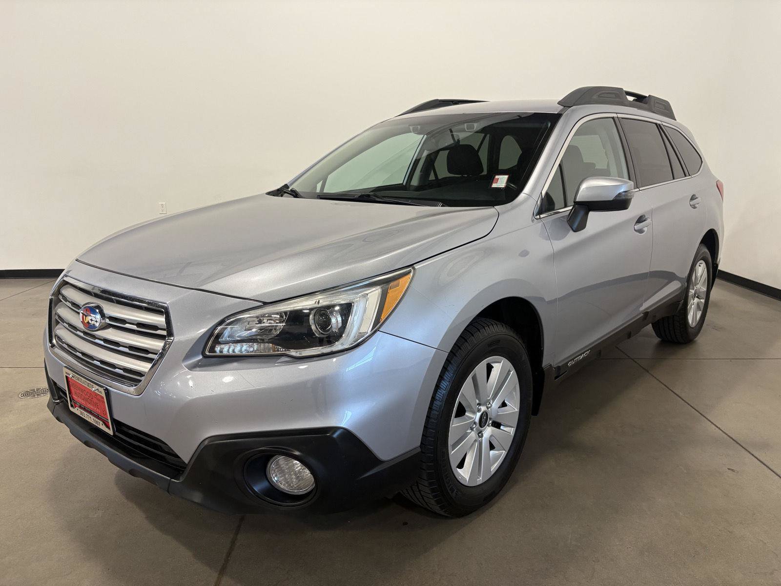 Used 2015 Subaru Outback 2.5i Premium AWD/4WD image 7