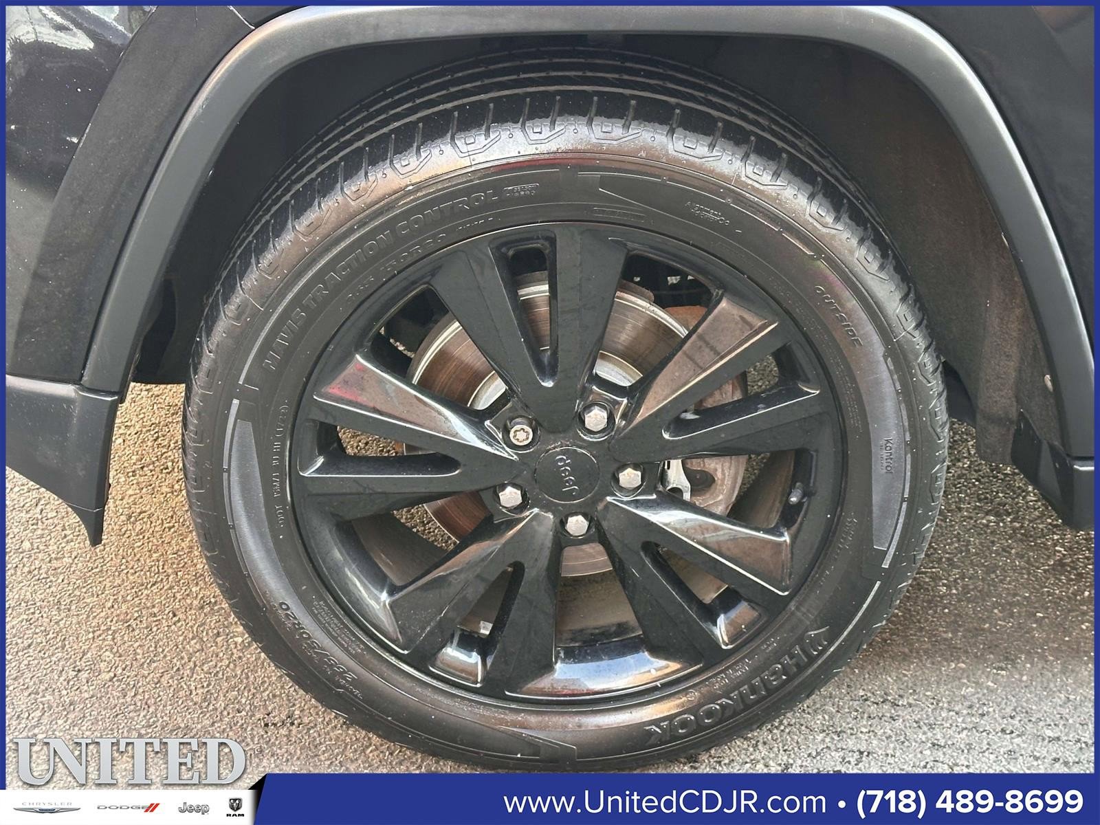 Used 2012 Jeep Grand Cherokee Altitude image 11