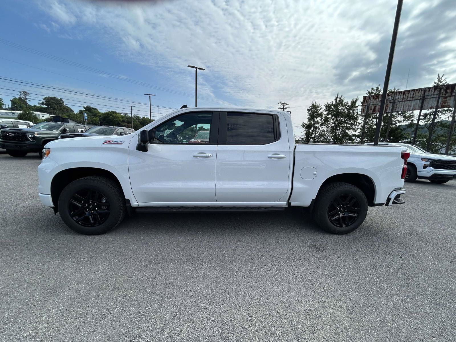 New 2026 Chevrolet Silverado 1500 RST w/ RST All Star Premium Package AWD/4WD image 8