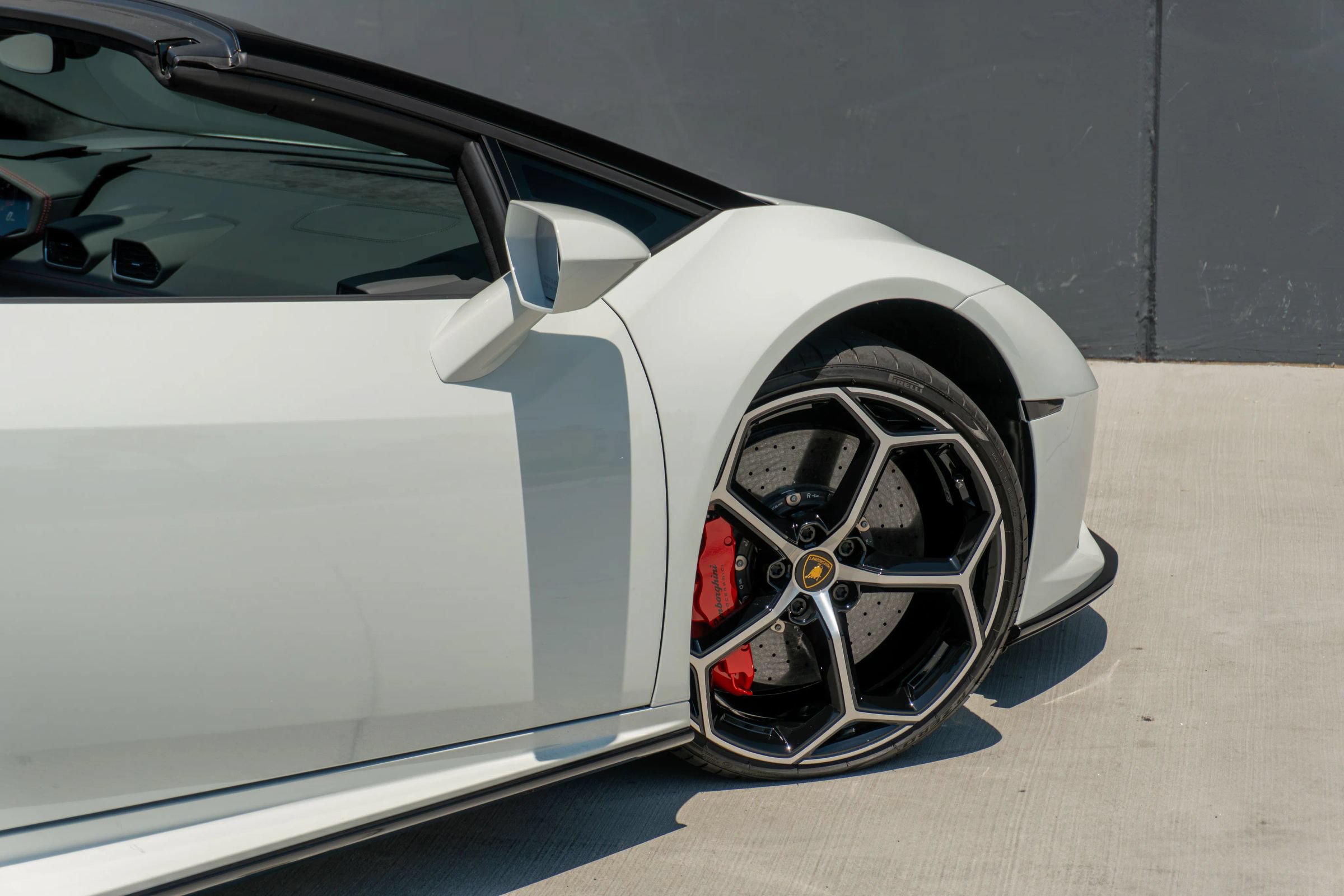 Used 2023 Lamborghini Huracan EVO RWD image 50