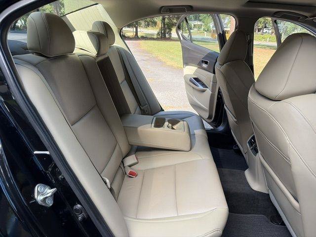 Used 2018 Acura TLX w/ Technology Package FWD image 12