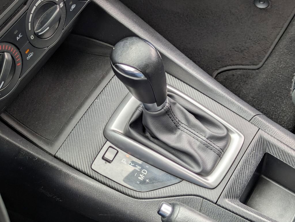 Used 2014 MAZDA MAZDA3 i Sport FWD image 16