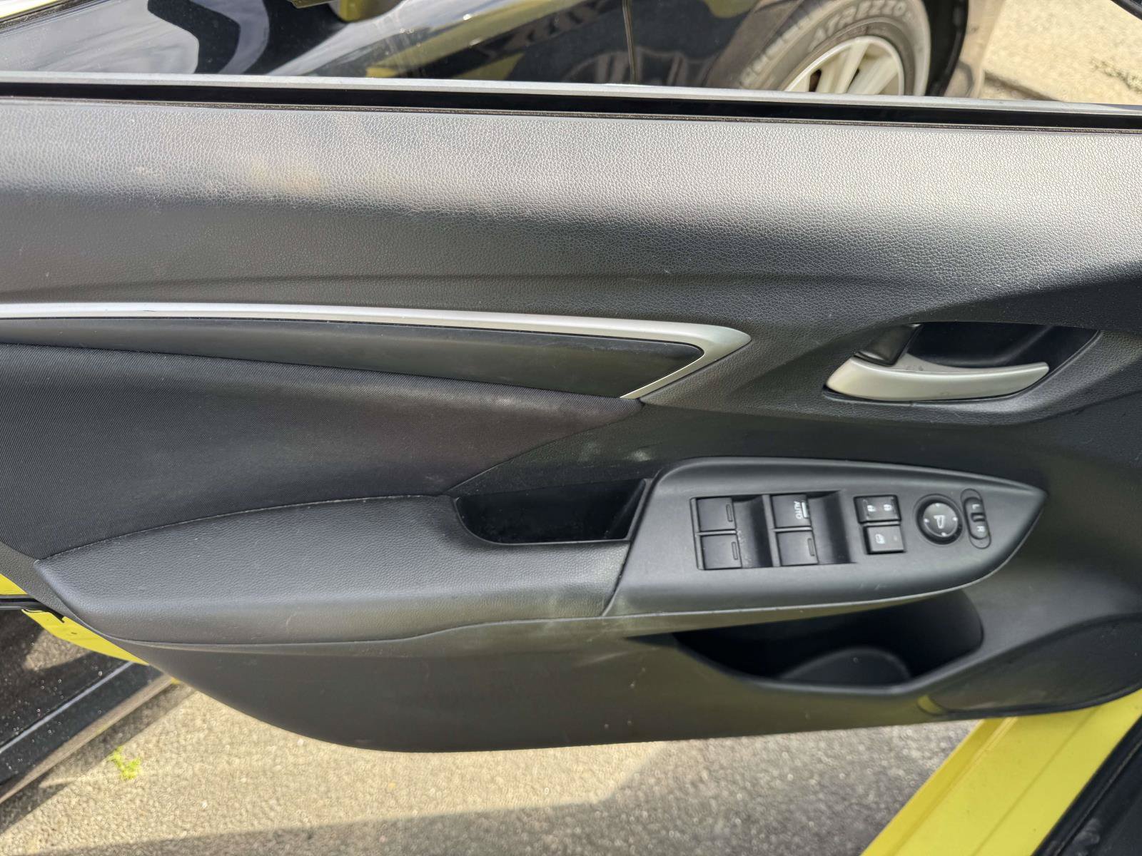 Used 2016 Honda Fit LX image 11