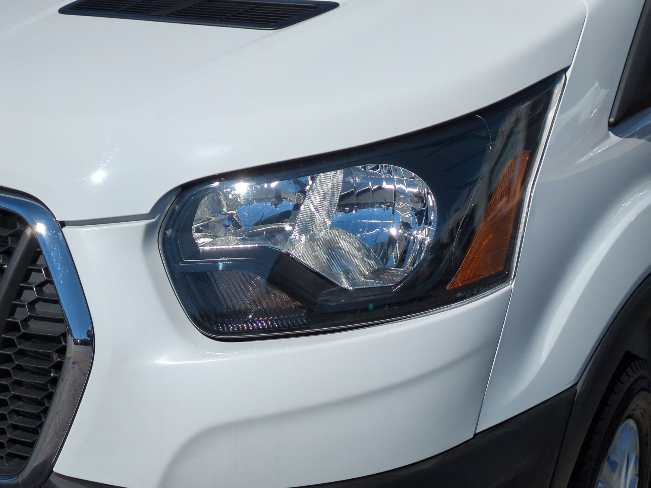 Used 2024 Ford Transit 250 Low Roof w/ Exterior Upgrade Package image 10