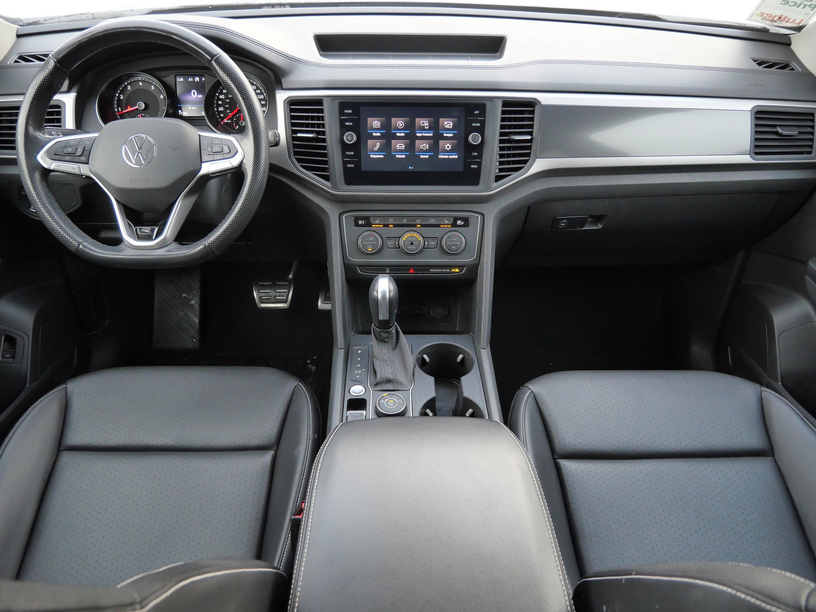 Certified 2021 Volkswagen Atlas SE image 10