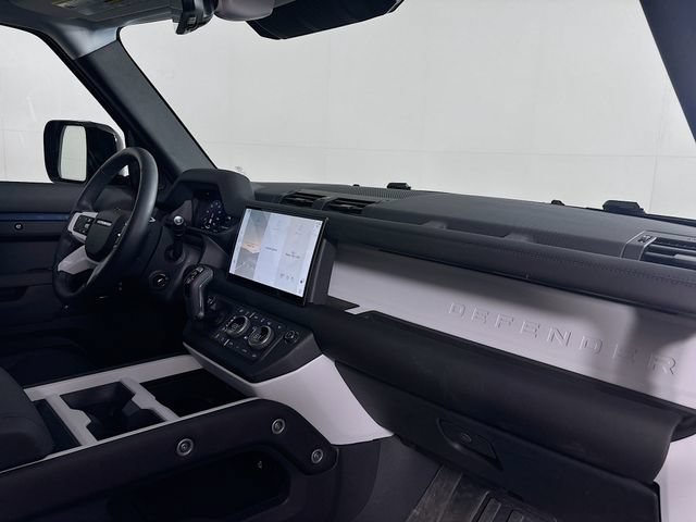 New 2025 Land Rover Defender 110 S AWD/4WD image 25