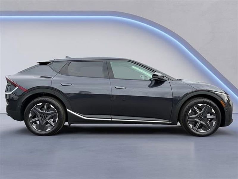 New 2025 Kia EV6 Light w/ Light LR Technology Package RWD video 2