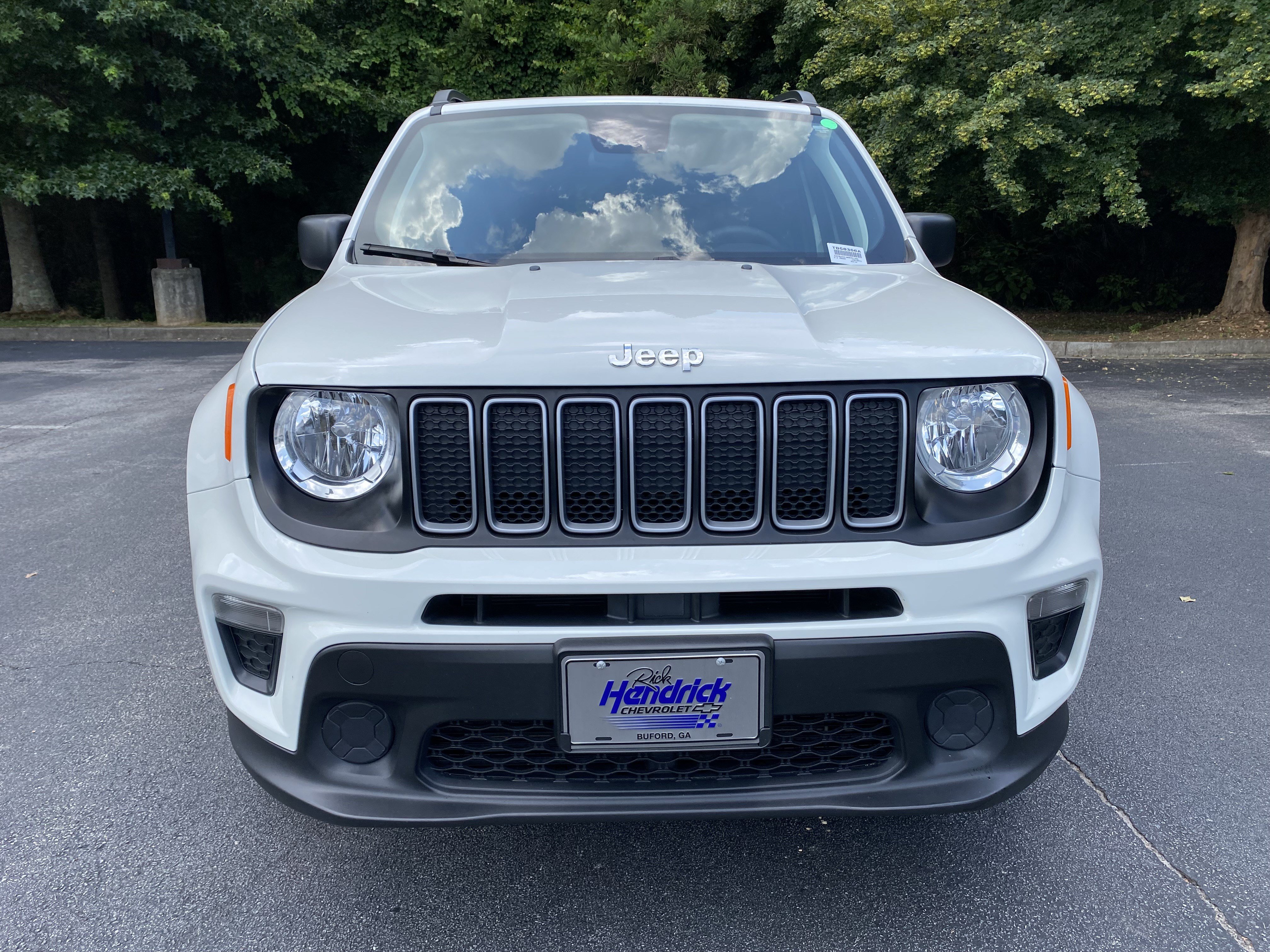 Used 2022 Jeep Renegade Sport w/ Sport Appearance Group AWD/4WD image 3