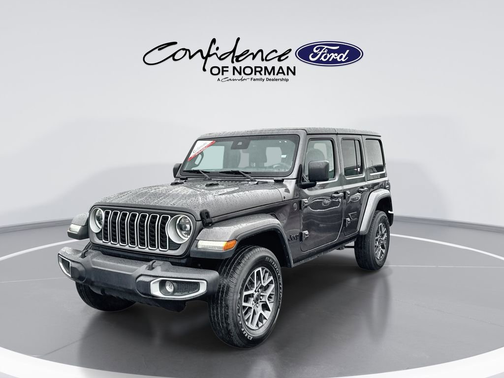 Used 2025 Jeep Wrangler Sahara image 3