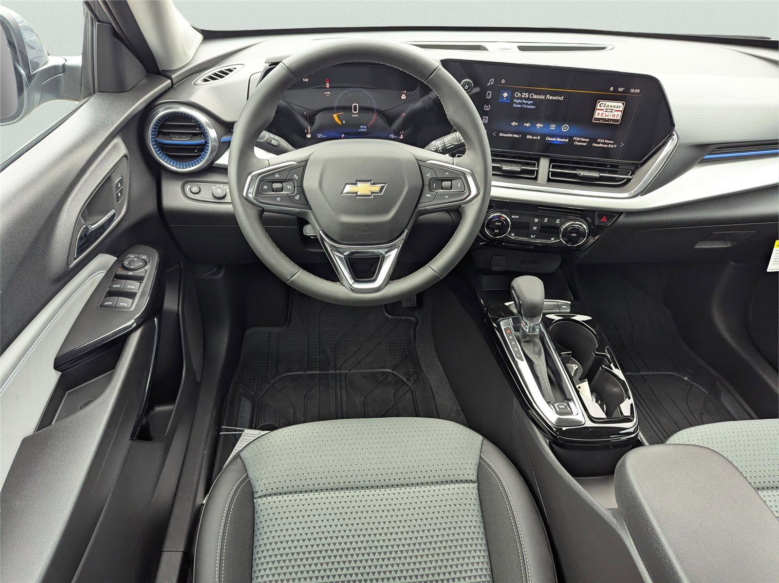 New 2026 Chevrolet Trax LT w/ Driver Confidence Package image 23