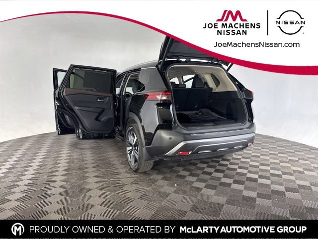 Used 2023 Nissan Rogue SL w/ SL Premium Package image 16