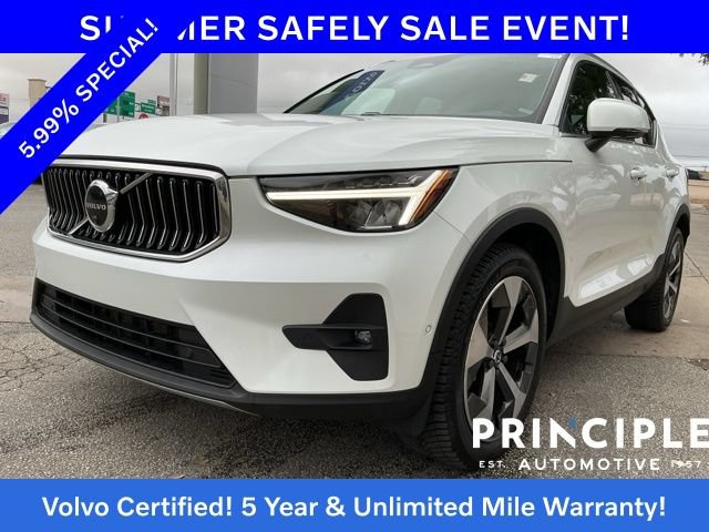 Certified 2023 Volvo XC40 B5 Plus w/ Driver Assist Package AWD/4WD image 5