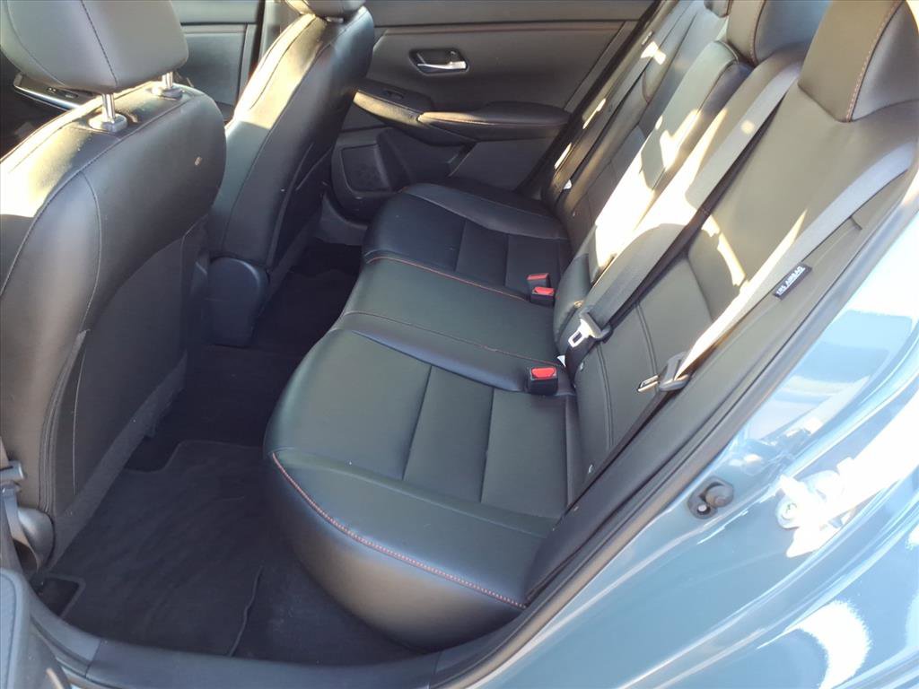 Used 2024 Nissan Sentra SR w/ SR Premium Package image 7