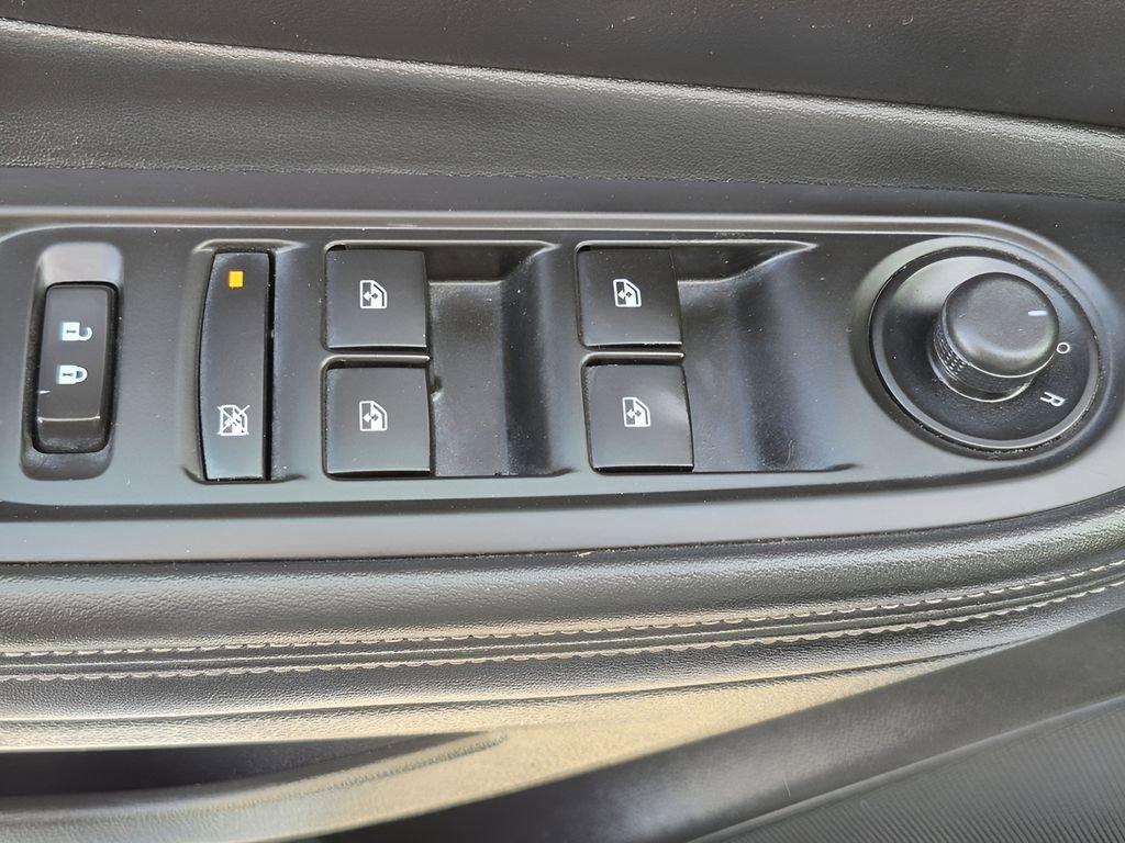 Used 2016 Buick Encore Premium image 8