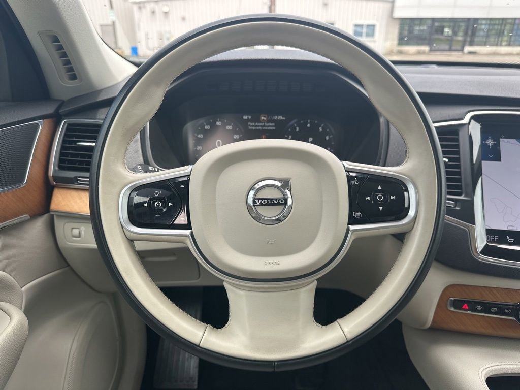 Used 2021 Volvo XC90 T6 Momentum w/ Climate Package AWD/4WD image 19