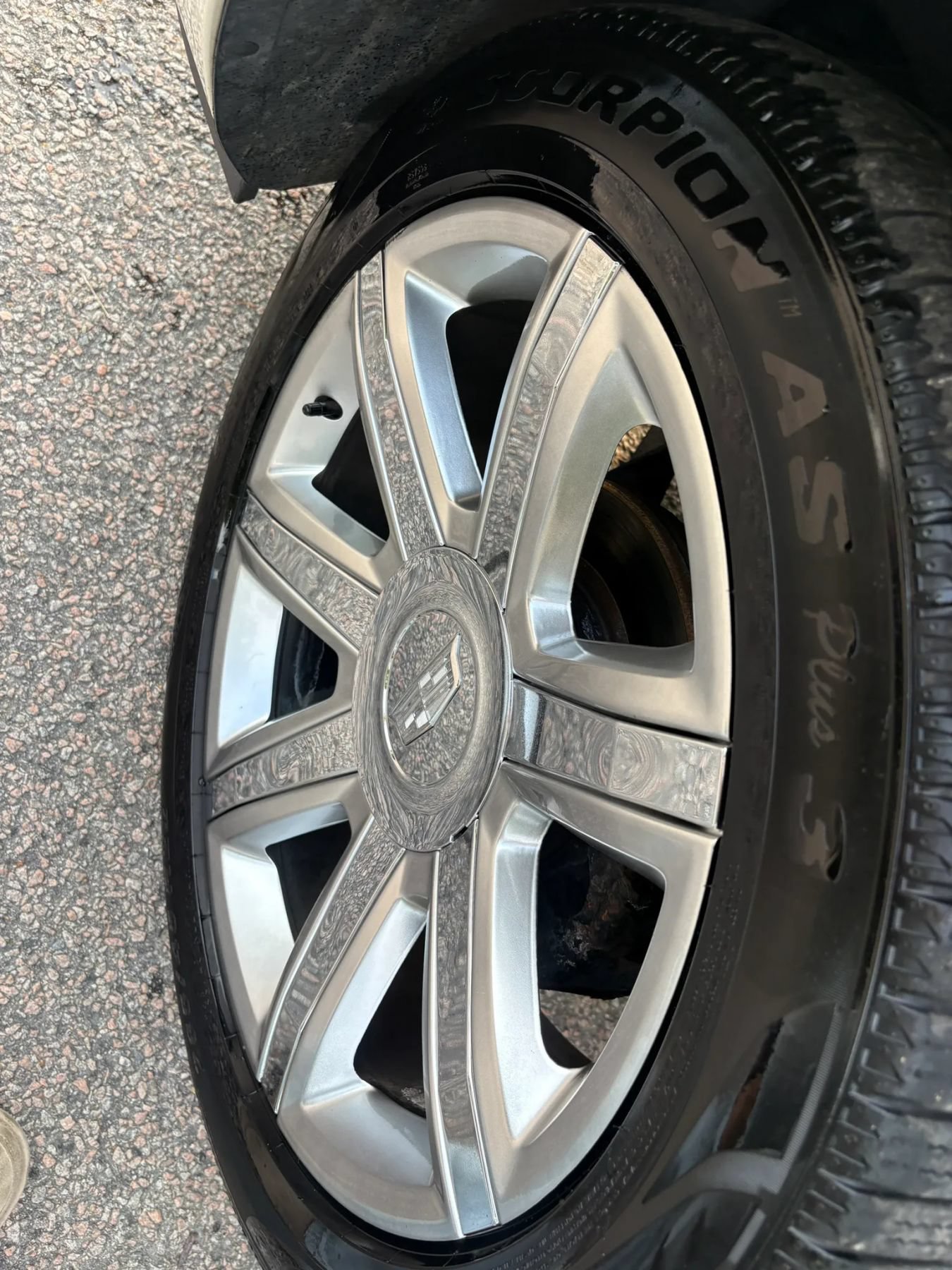 Used 2011 Cadillac Escalade Premium AWD/4WD image 57