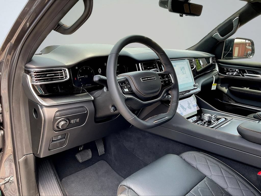 New 2026 Jeep Grand Wagoneer Summit AWD/4WD image 9
