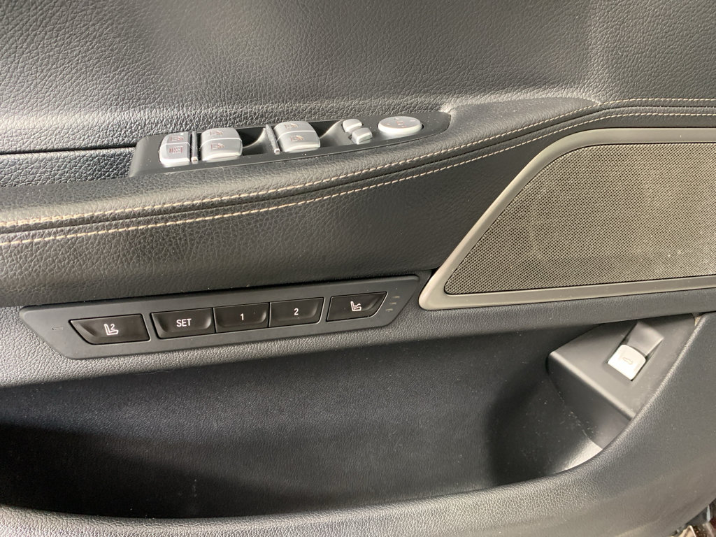 Used 2020 BMW 740i RWD image 15