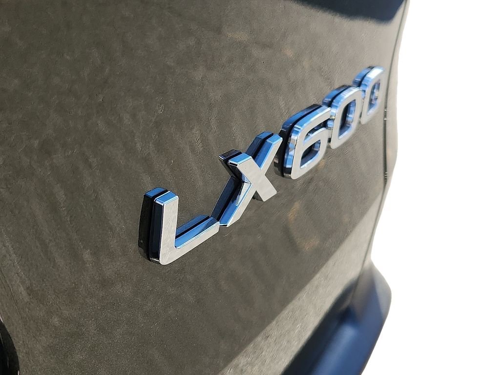 New 2025 Lexus LX 600 4WD w/ Luxury Package image 11