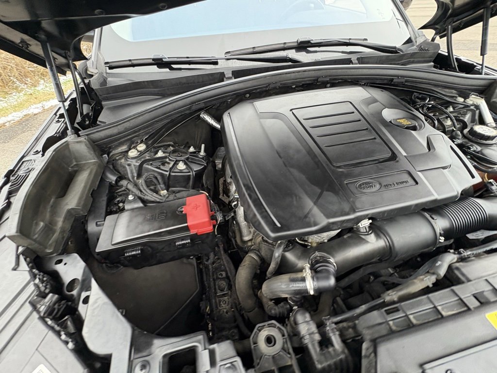 Used 2020 Land Rover Range Rover Velar S image 19