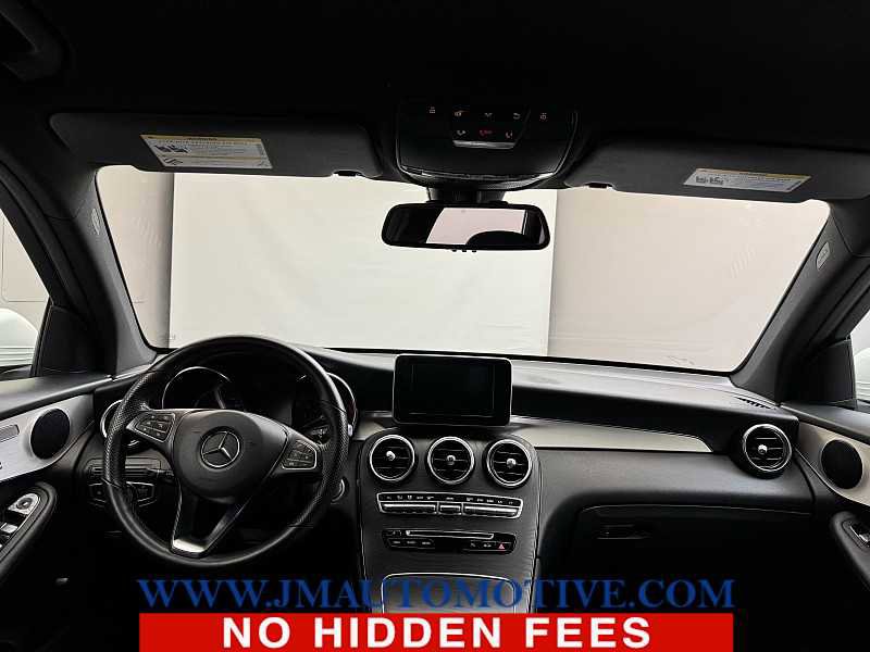 Used 2019 Mercedes-Benz GLC 300 4MATIC image 11