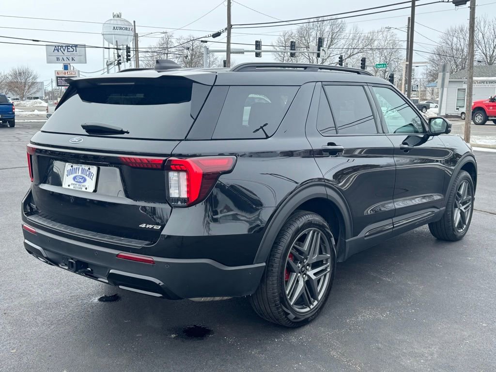 Used 2025 Ford Explorer ST-Line w/ ST-Line Street Pack image 23