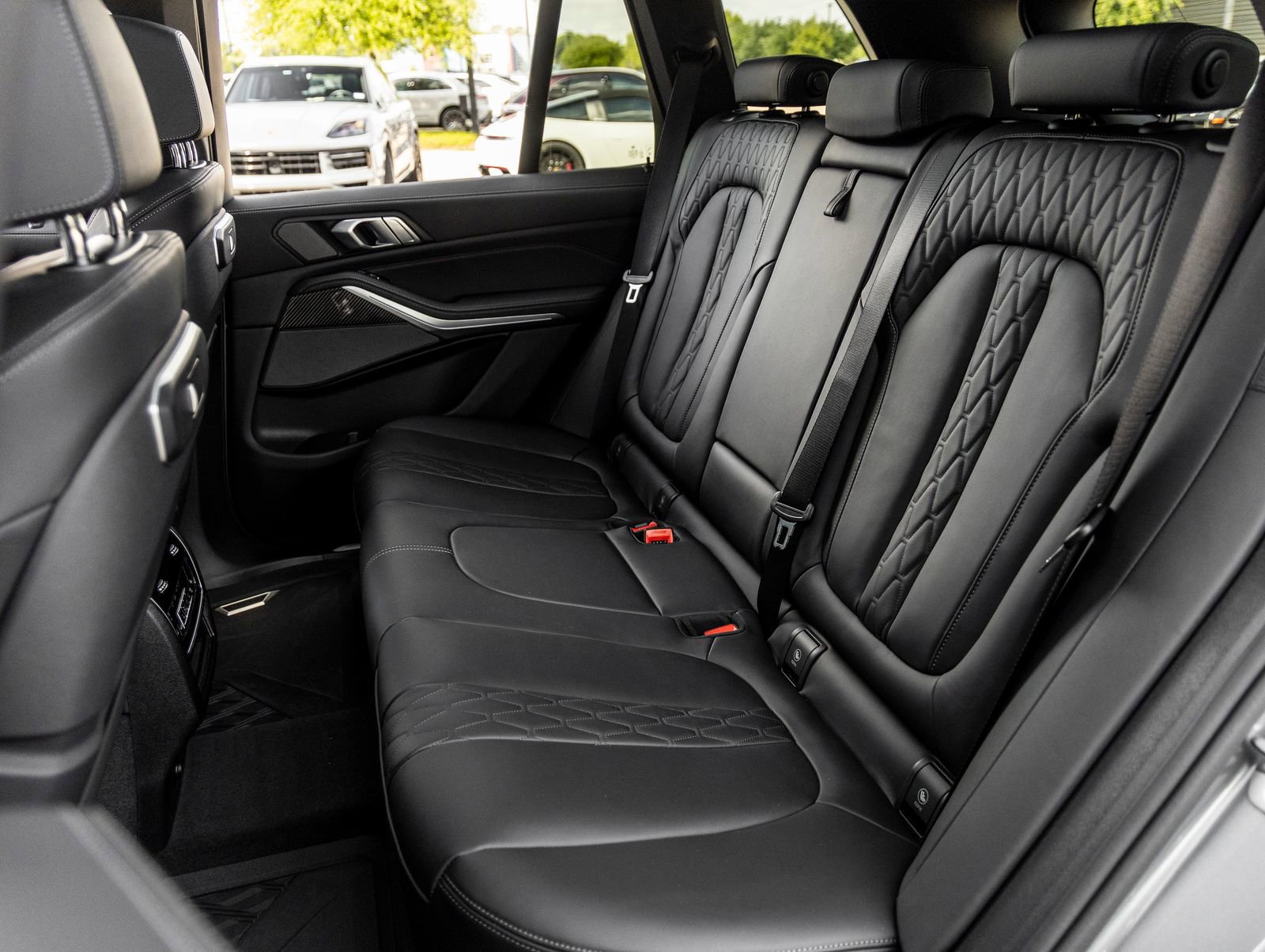 Used 2026 BMW X5 M60i w/ Climate Comfort Package image 38