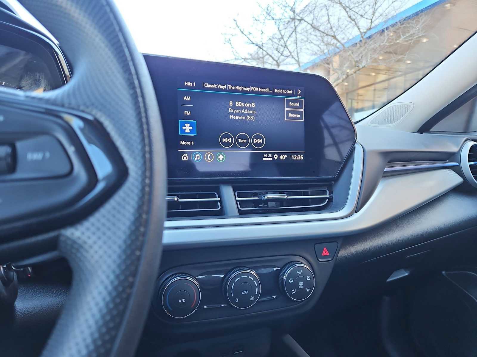 Certified 2025 Chevrolet Trax LS image 28