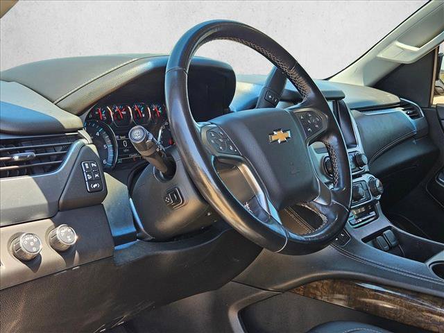 Used 2020 Chevrolet Suburban LT w/ Luxury Package AWD/4WD image 10