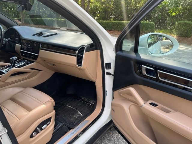 Used 2020 Porsche Cayenne AWD/4WD image 10