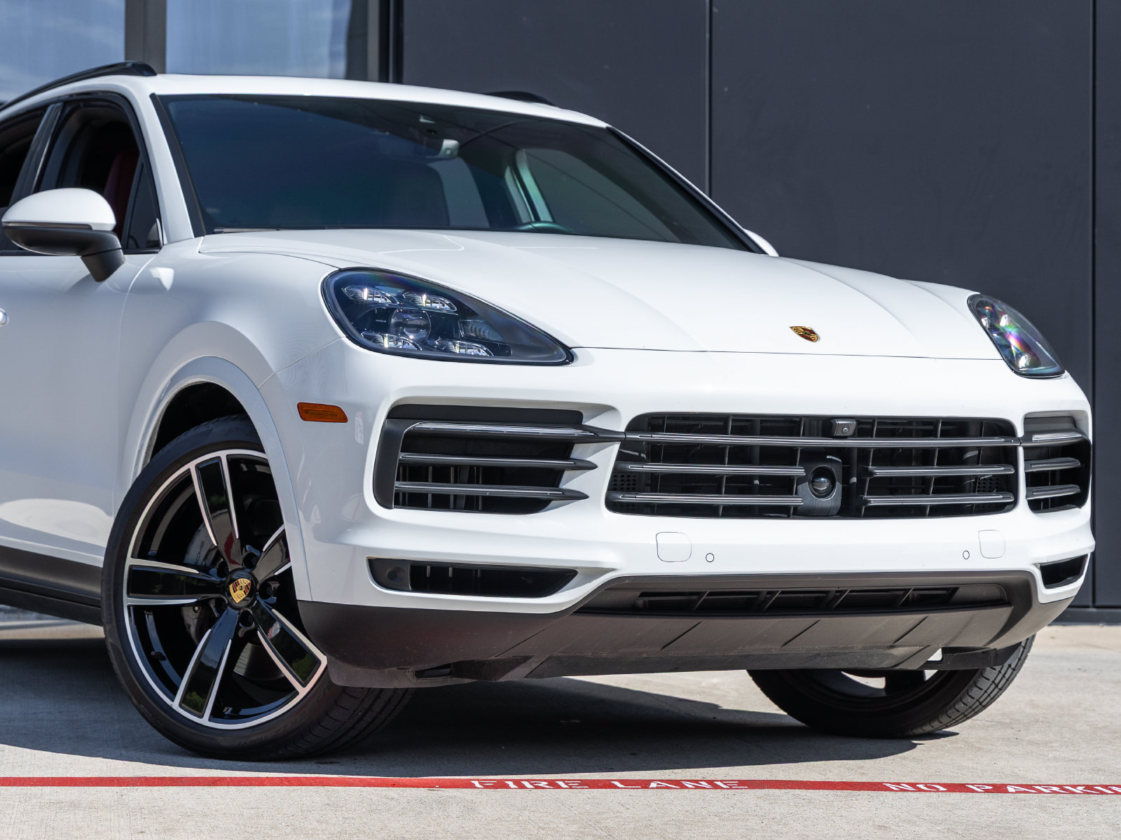 Certified 2023 Porsche Cayenne S Platinum AWD/4WD image 9