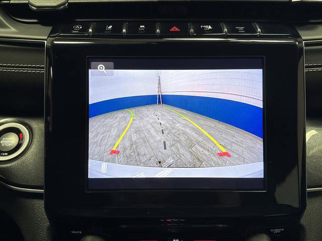 Used 2023 Jeep Grand Cherokee L Laredo image 8