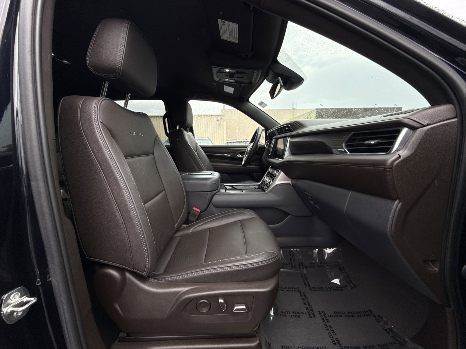 Used 2023 GMC Yukon Denali AWD/4WD image 29