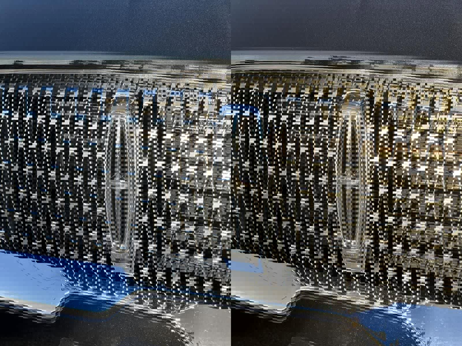 Used 2023 Lincoln Aviator 2WD image 10